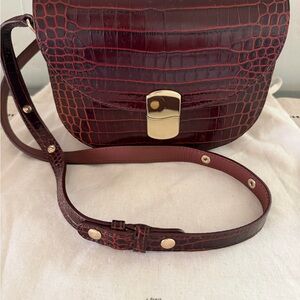 Sézane Women's Croc-Embossed Chocolate Crossbody Bag with Gold Hardware
